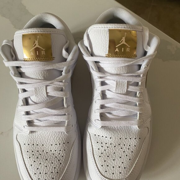 Wmns Air Jordan 1 Retro Low 'White Metallic Gold' – Size US 8.5 W - Picture 2 of 10